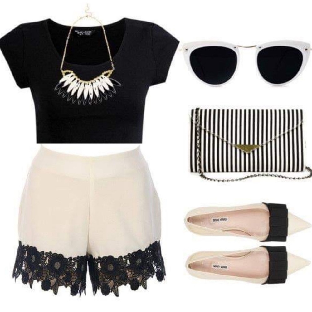 SALE BNIB LF Boutique cream/ ivory with Black lace shorts - Picture 2 of 3